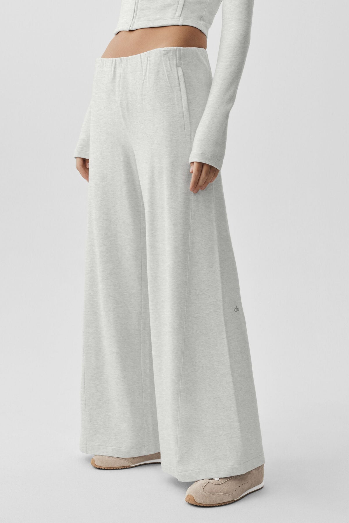 Sway Mid-Rise On The Go Pant
