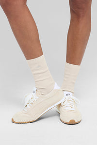 Unisex Half-Crew Understated Sock