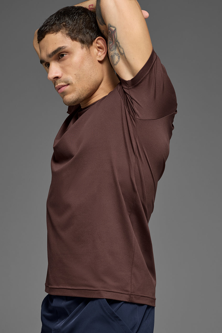 Haut Manches Courtes À Col Ras-Du-Cou Conquer Reform