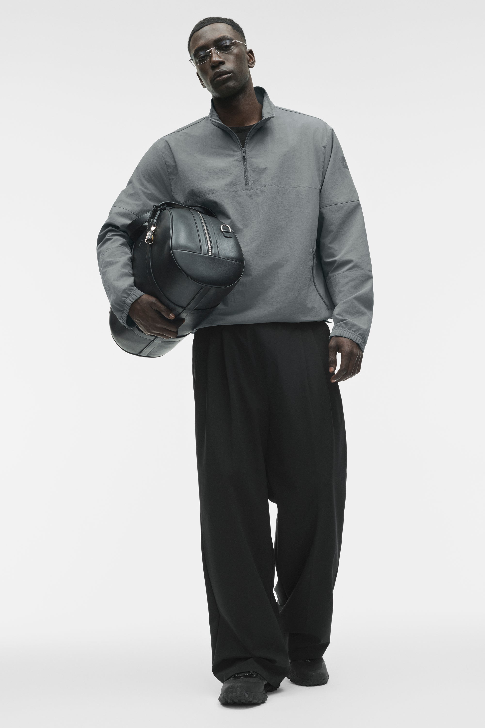 Pull Léger Takeaway Track