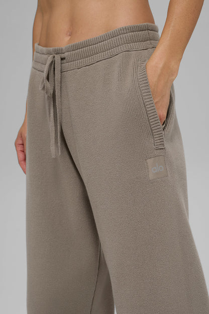 Scholar Straight Leg Sweatpant