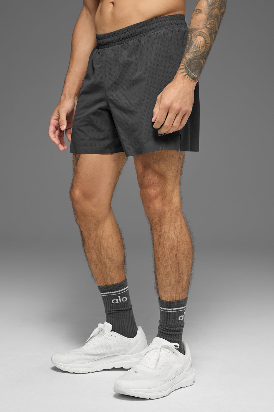 5" Traction Running Short
