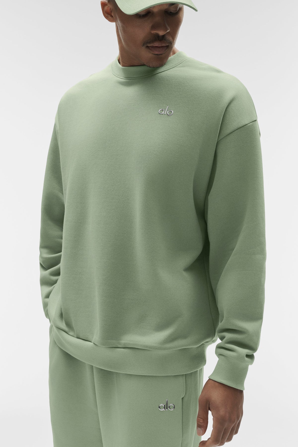 Accolade Crew Neck Pullover