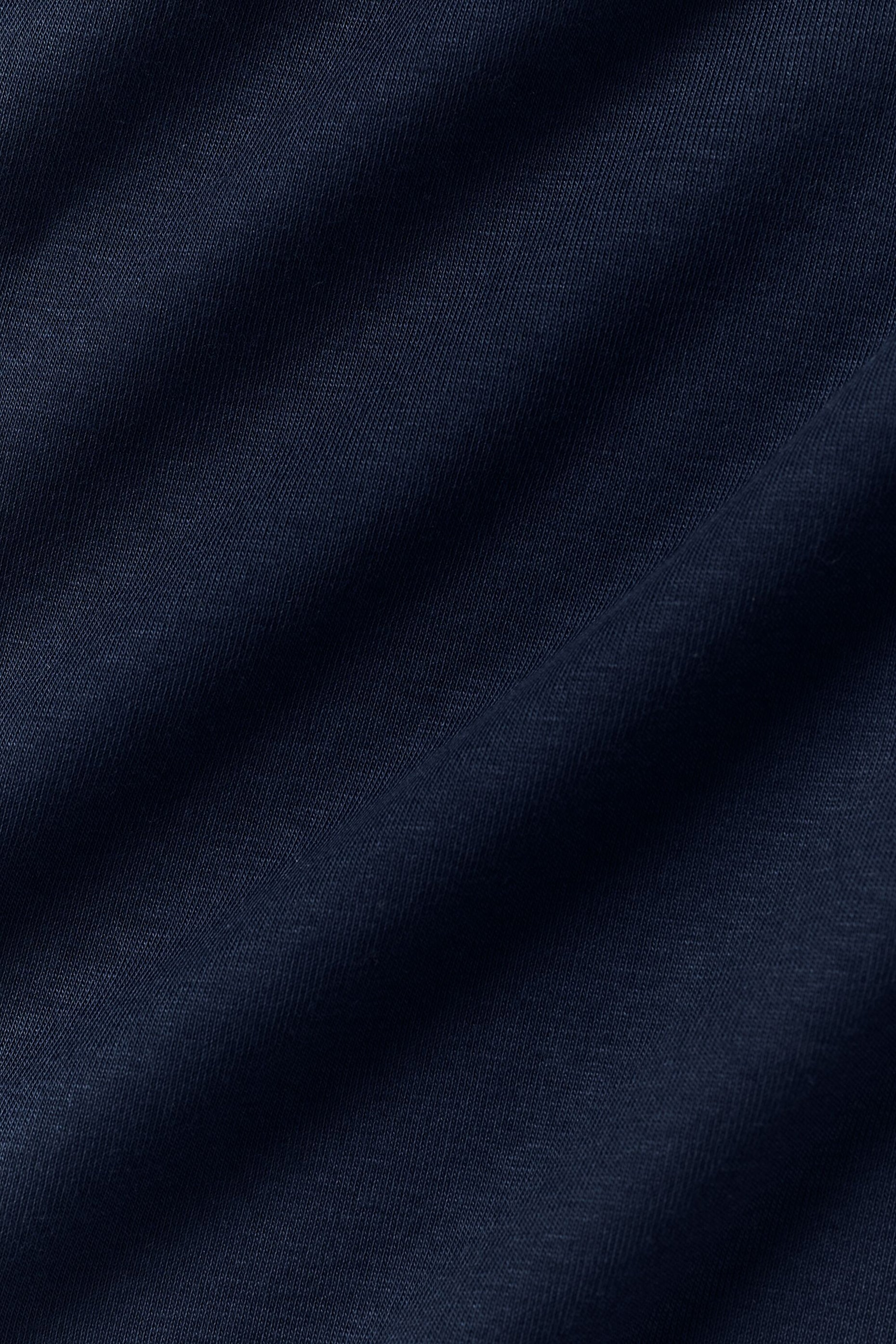 T-Shirt Timeless