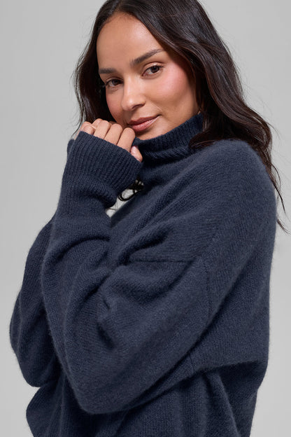 Wool Cashmere Cropped New Class Turtleneck Sweater