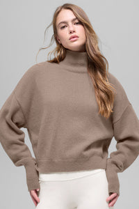 Pull Court Col Roulé En Laine Et Cachemire New Class