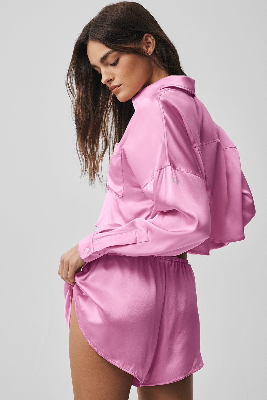 Chemise Courte Boutonnée À Manches Longues En Soie Luminous