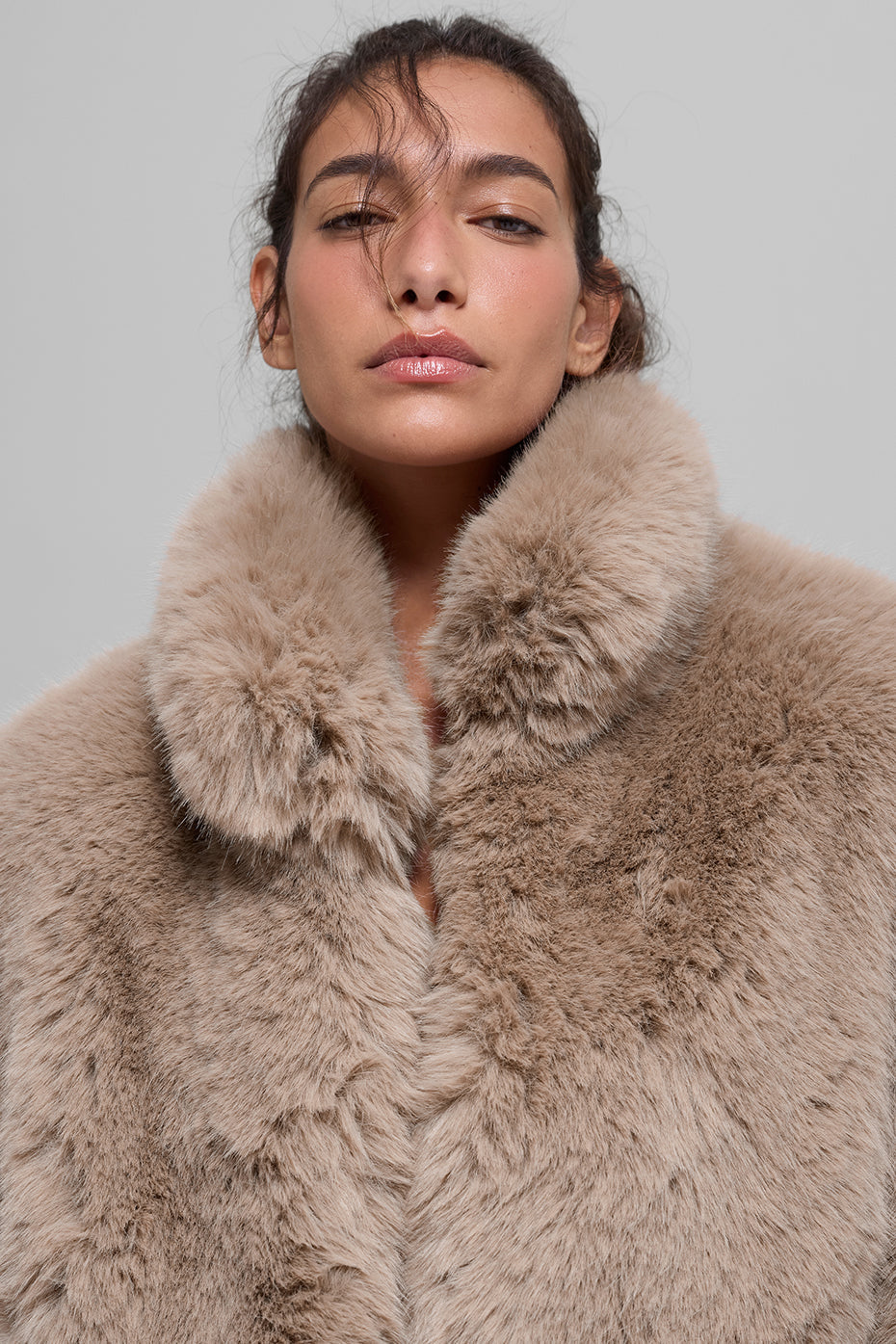 Veste Courte Fausse Fourrure Opulent