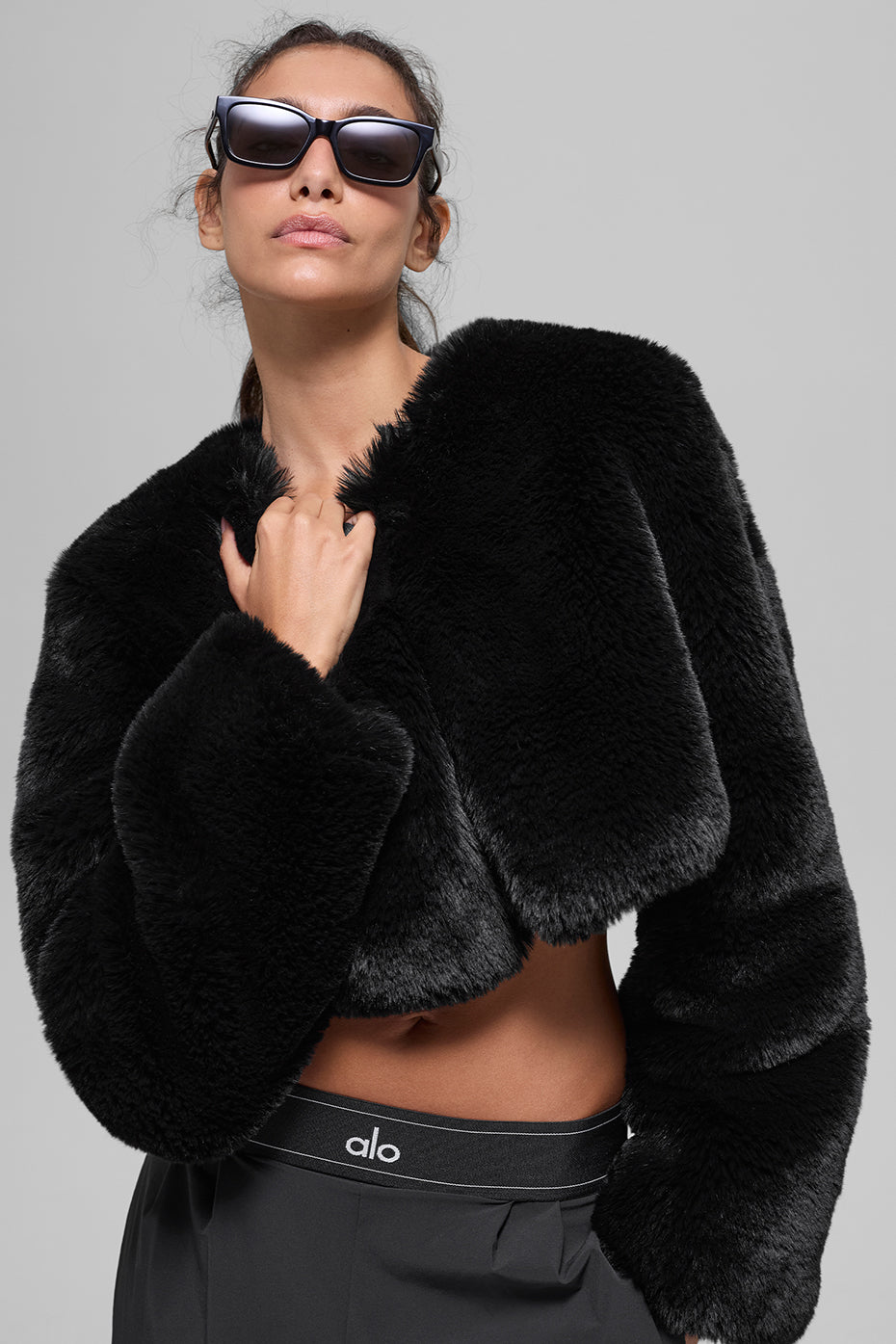 Veste Courte Fausse Fourrure Chic