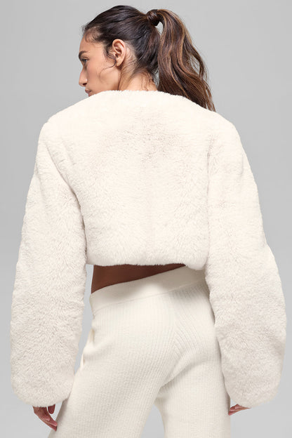 Veste Courte Fausse Fourrure Chic