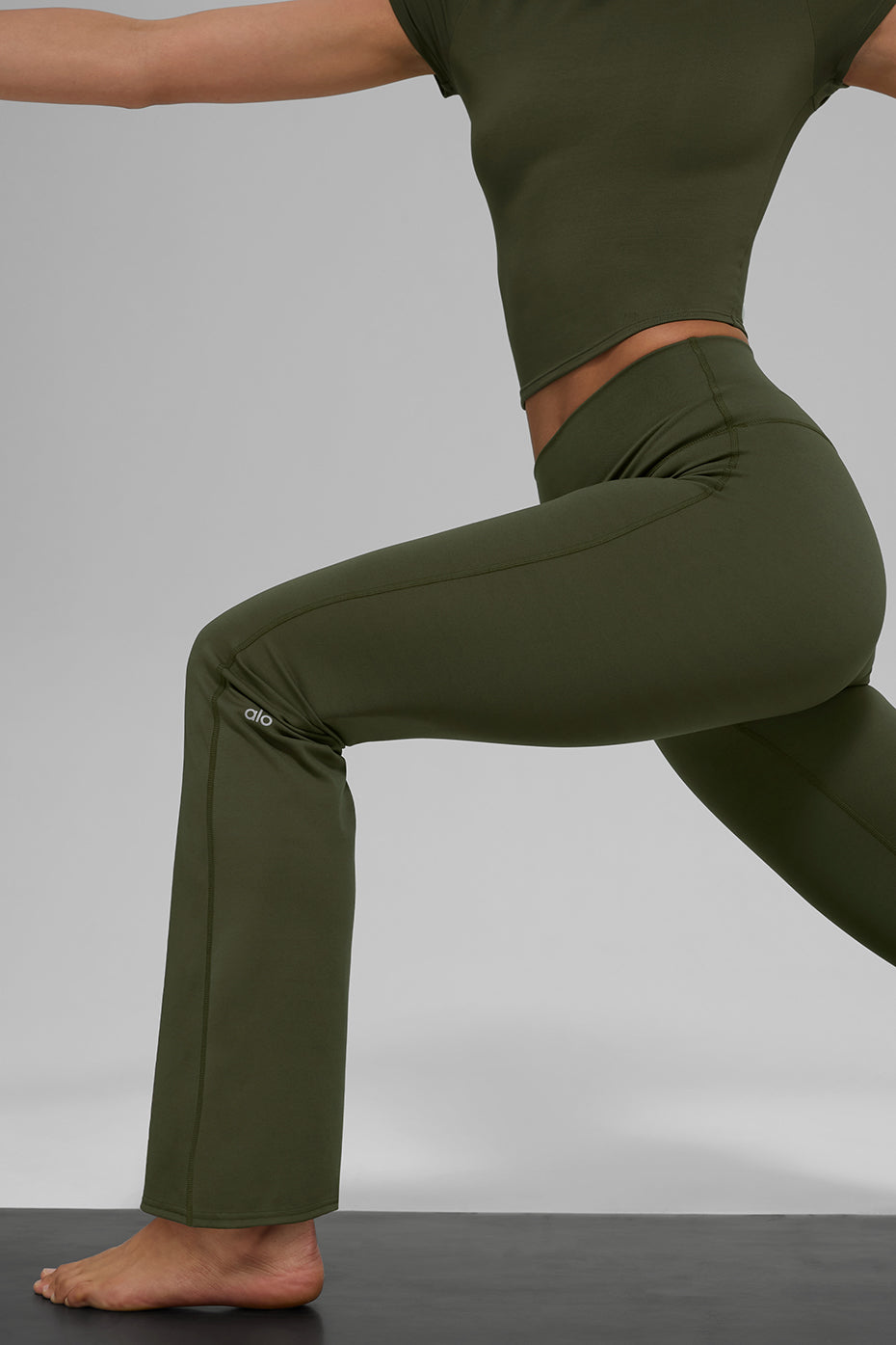 ALO  Legging bootcut taille haute Softsculpt (court)