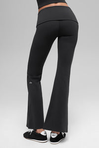 ALO  Legging évasé à rabat Softsculpt (court)