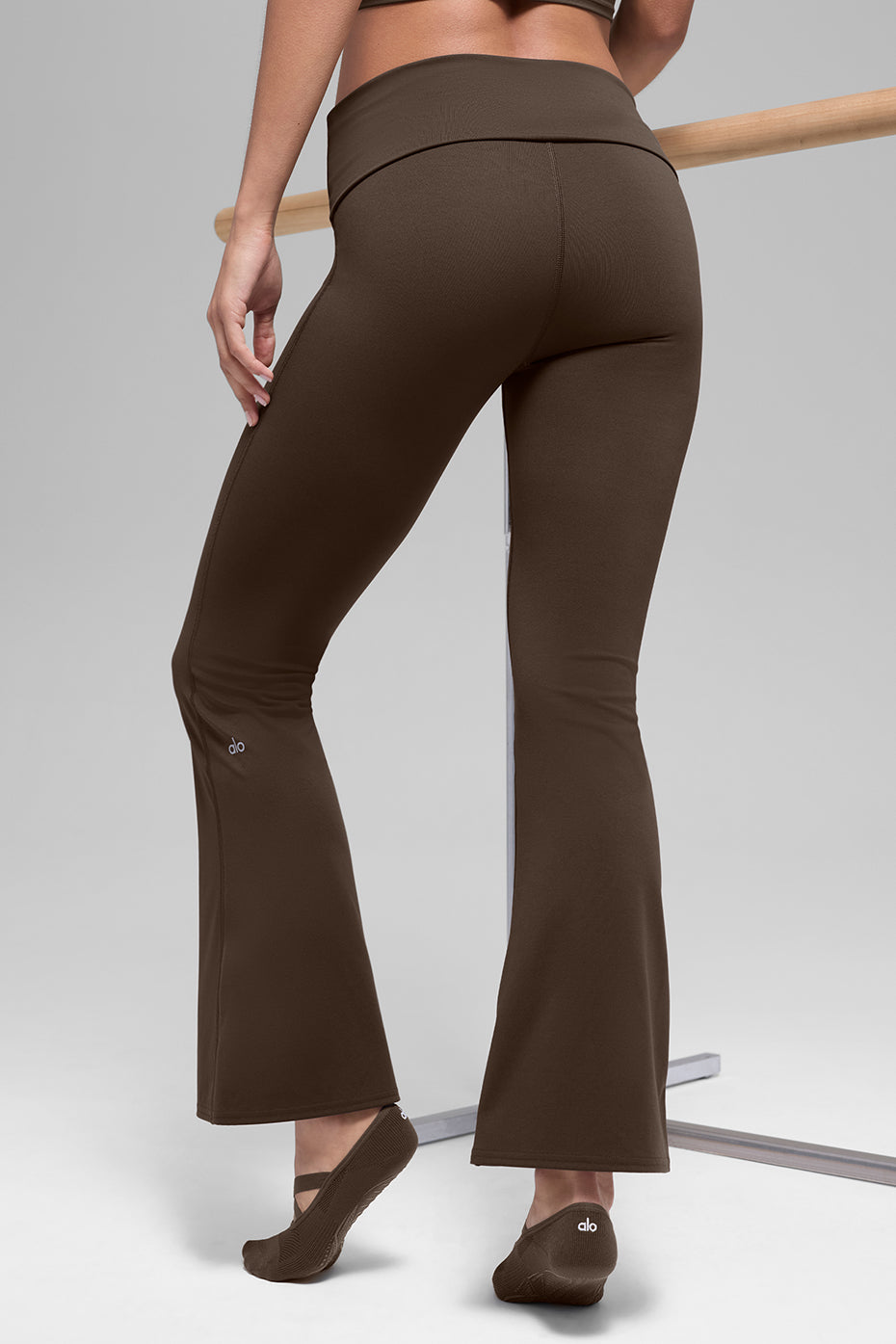 ALO  Legging évasé à rabat Softsculpt (court)