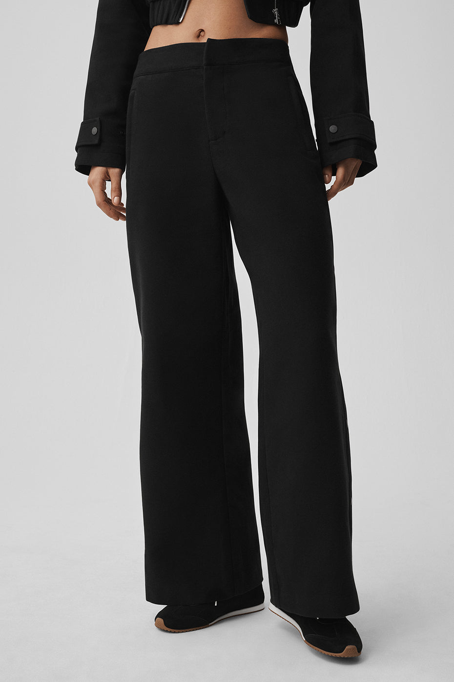 Mid-Rise Cosmopolitan Snap Pant