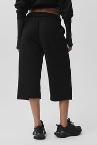 Accolade Cutoff Sweatpant