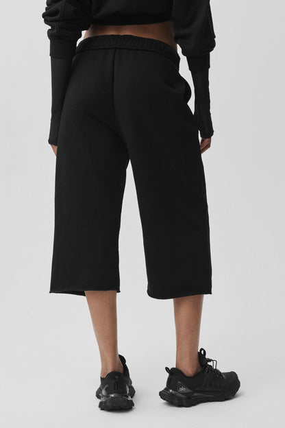 Accolade Cutoff Sweatpant