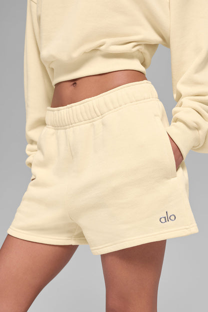 Accolade Short