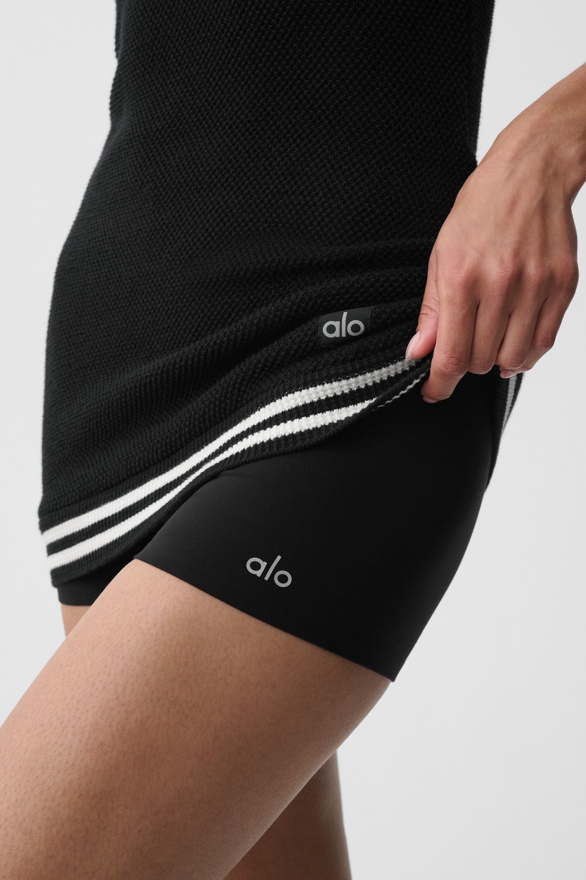 2" ALO Softsculpt Mid-Rise Short