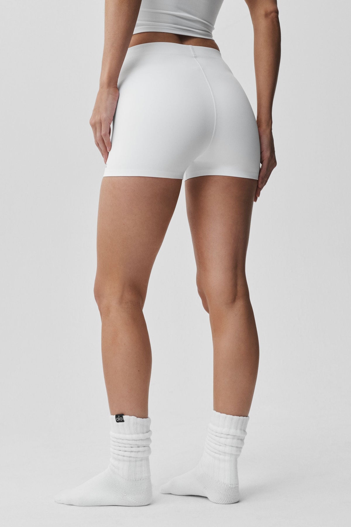 2" ALO Softsculpt Mid-Rise Short